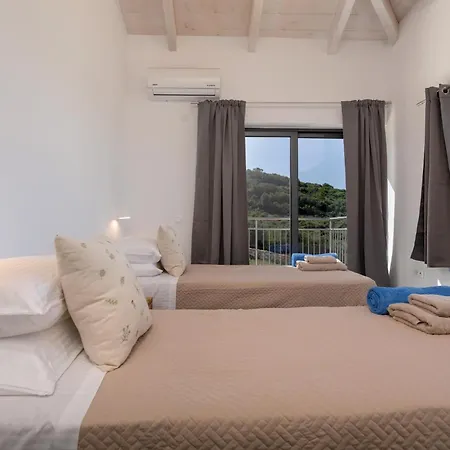 Kalomiras Vila
